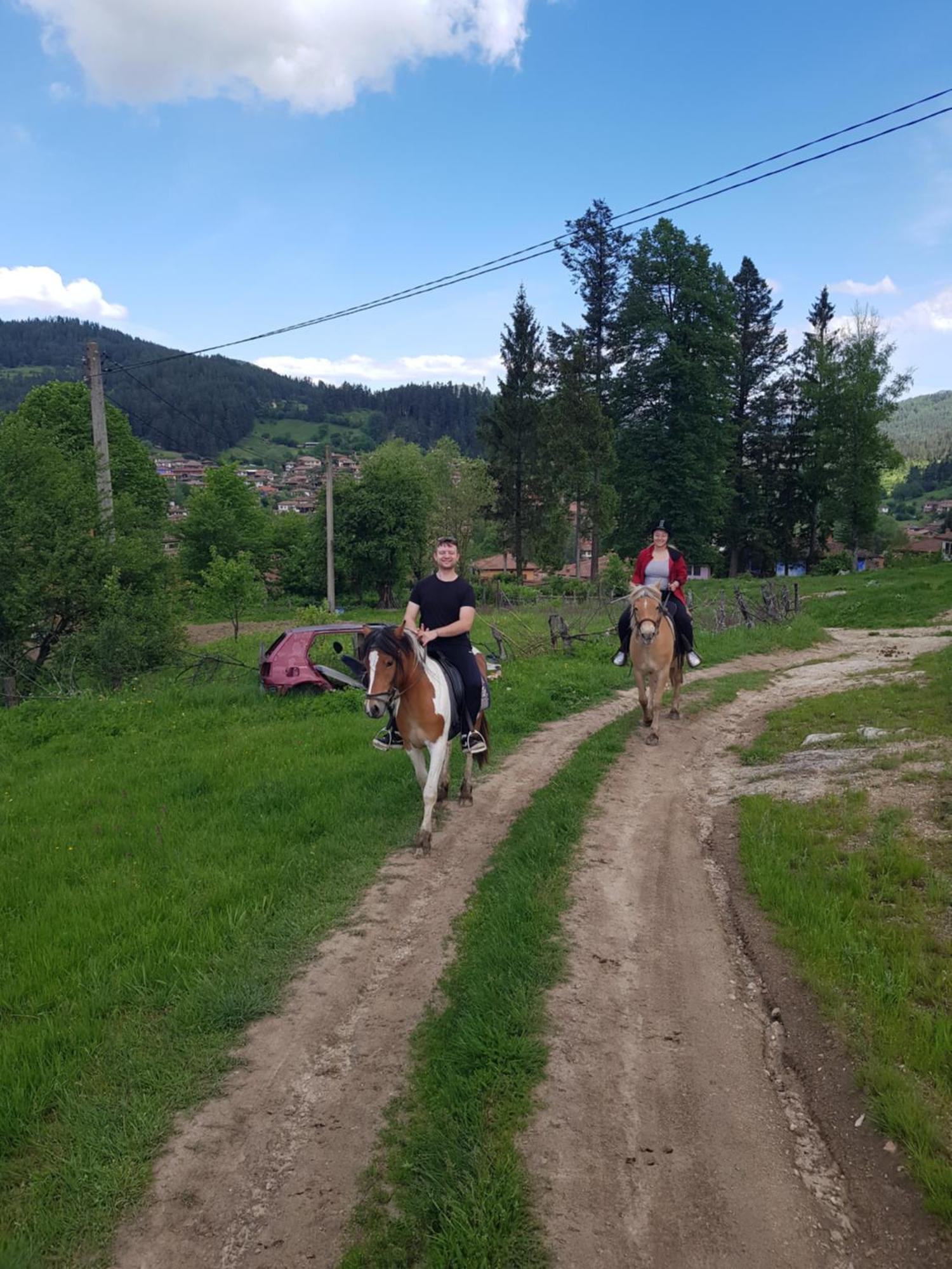 Dona Guest House - Horse Riding Koprivshtitsa Exterior photo